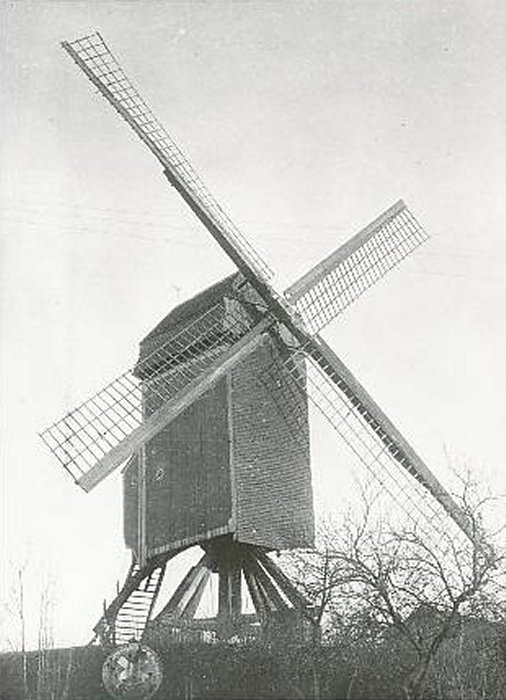 Westeindemolen Westkademolen , Westcademolen